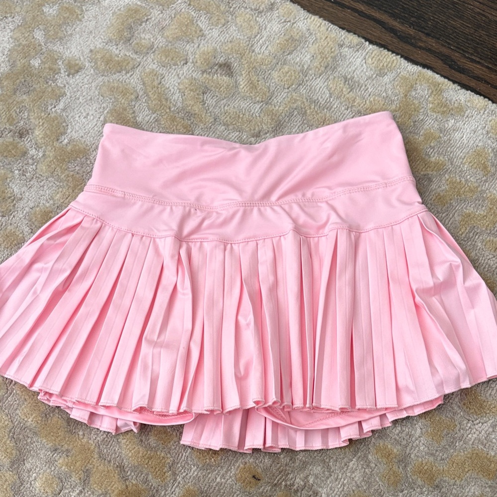 Elegant Pink Pleated Mini Skirt